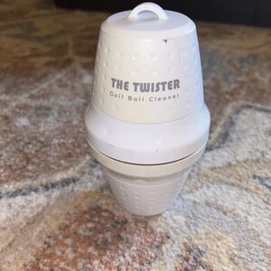 The Twister Portable Golf Ball Cleaner Golf Bag Accessory White Sports